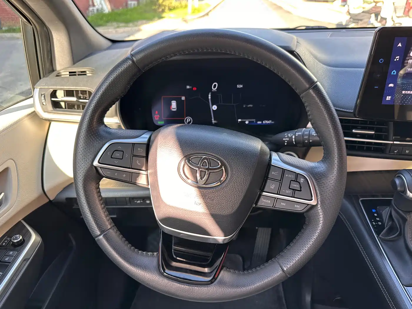 Toyota Sienna 2021 2.5L Hybrid Ultimate Edition фото 9