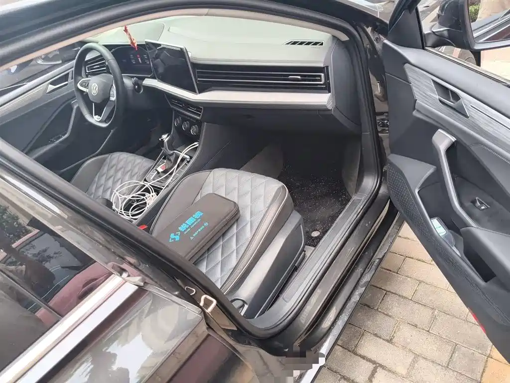 Volkswagen Sagitar 2025 300TSI DSG Surpass Edition фото 20