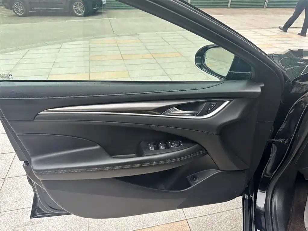 BUICK LACROSSE
