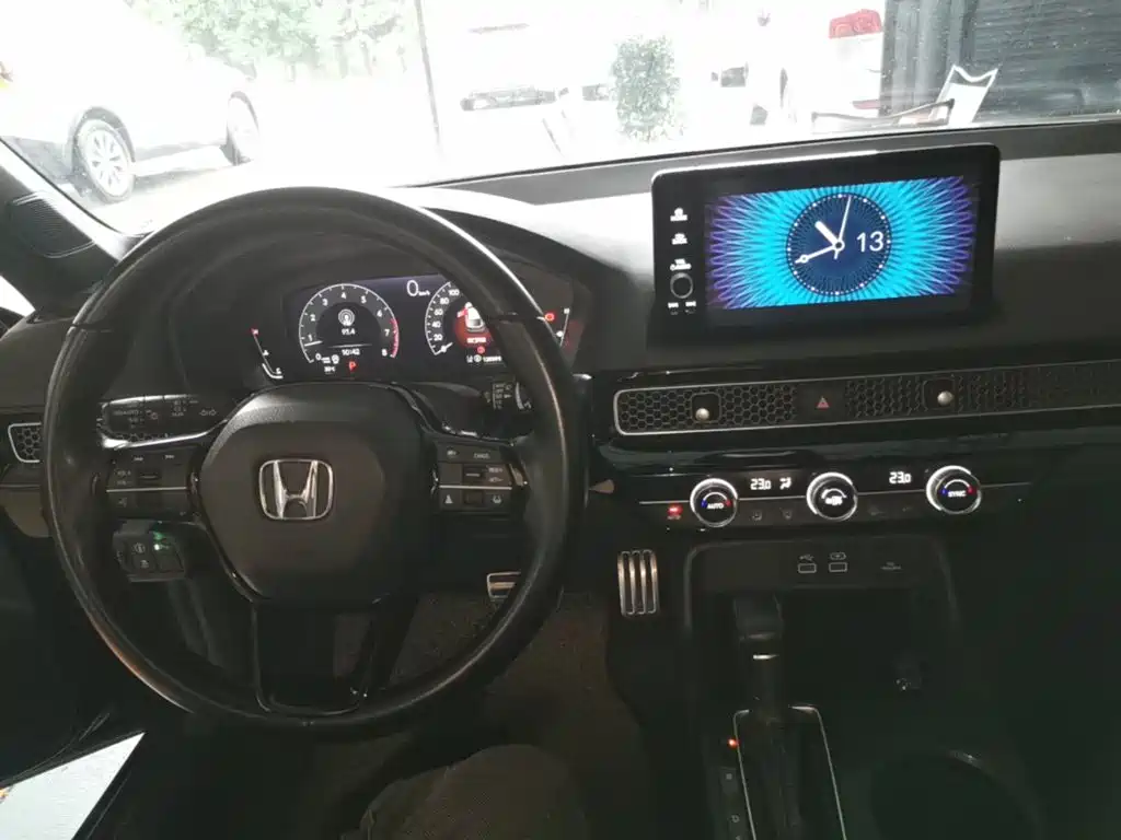 Photo 10 - Honda Civic