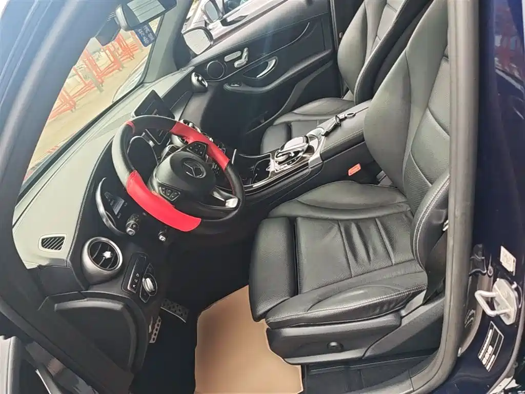 Mercedes-Benz GLC 2017 GLC 260 4MATIC Luxury фото 15