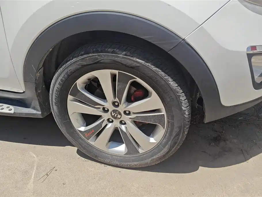 Kia Sportage 2012 2.0L Automatic 2WD NAVI Edition фото 6