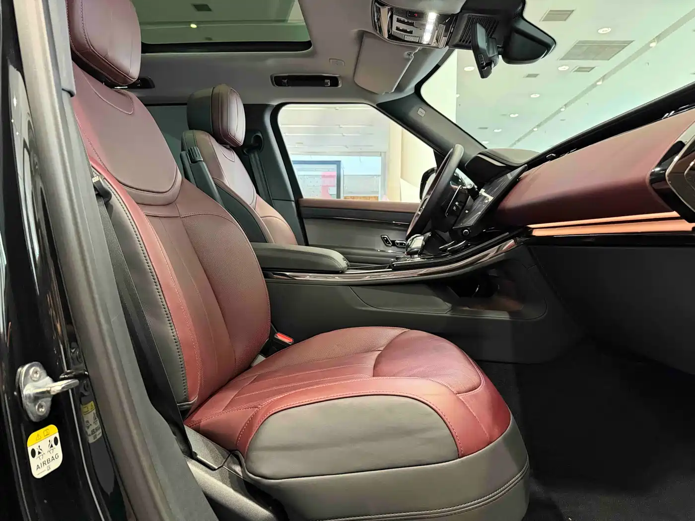 Land Rover Range Rover Sport 2023 400PS Dynamic SE фото 19