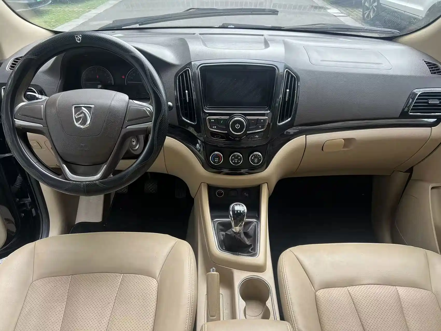 Фото 6 - Baojun 730