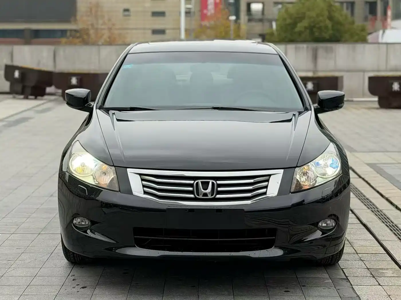 Фото 2 - Honda Accord