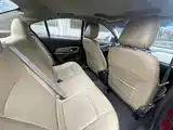 Photo 15 - Chevrolet Cruze