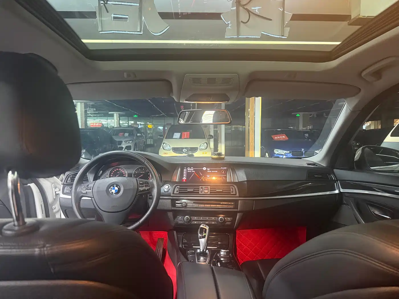 BMW 5 Series 2014 525Li Leading фото 6