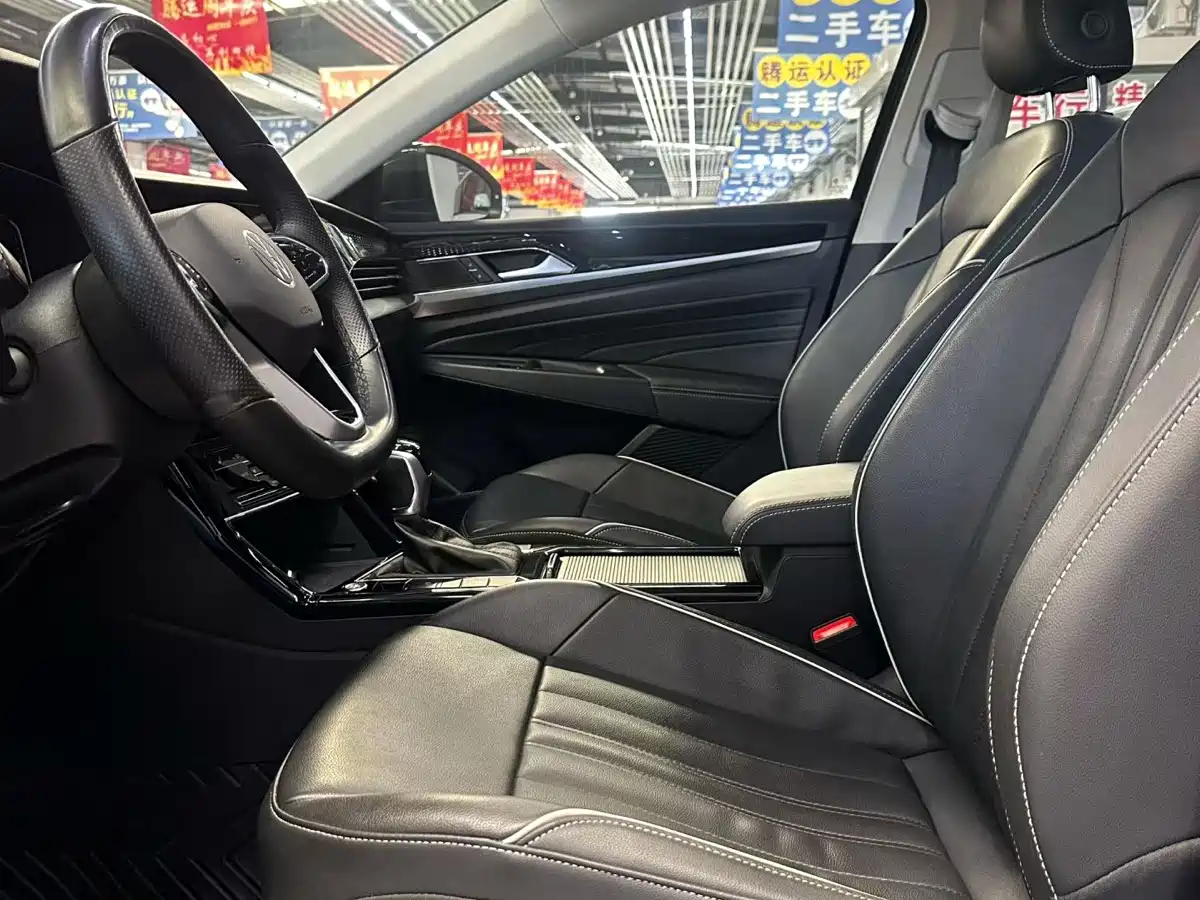 Volkswagen Passat 2022 330TSI Starlight Elite Edition фото 7