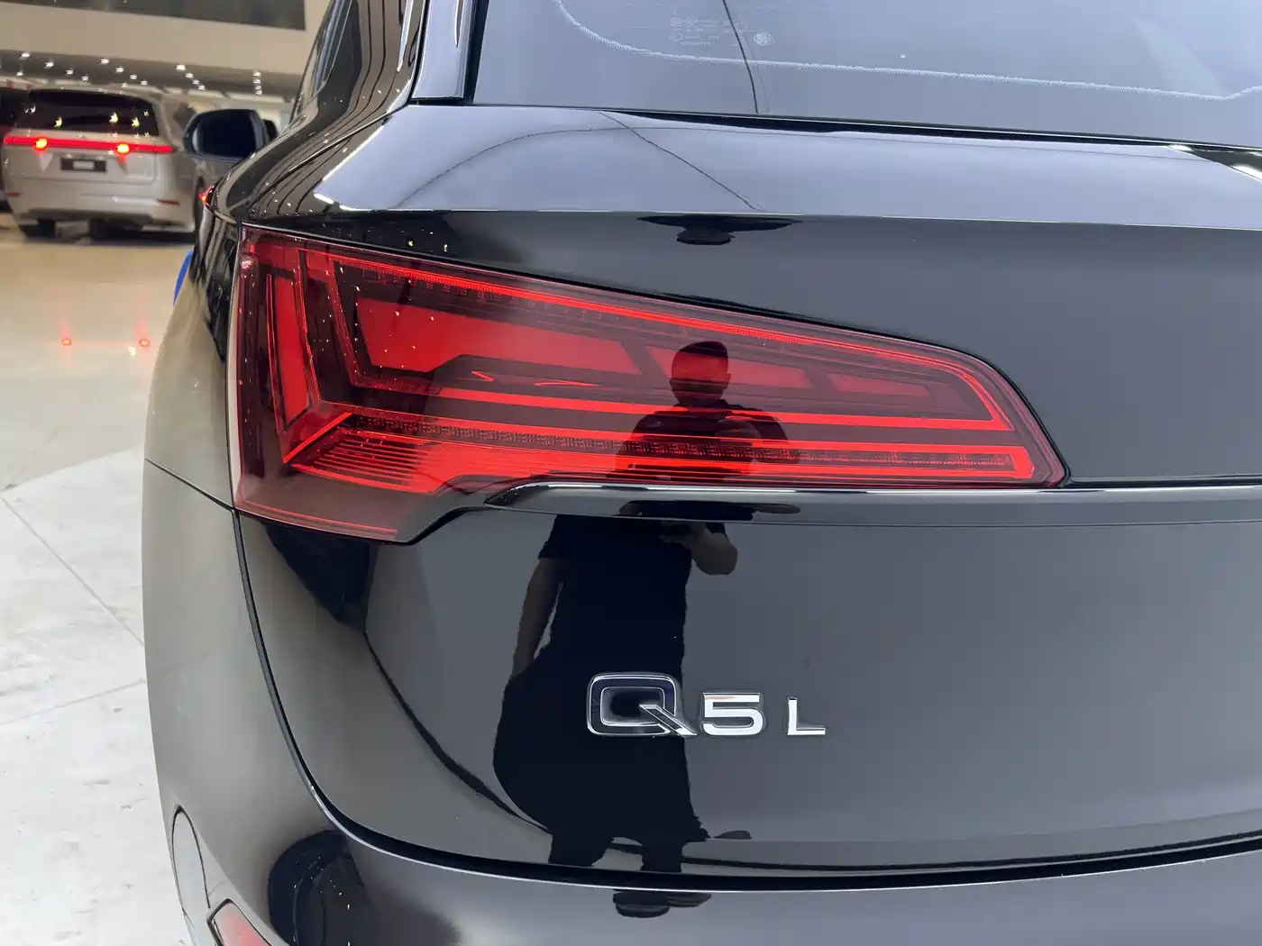 Audi Q5L 2025 45th Anniversary Edition 45 TFSI Luxury Sport фото 17