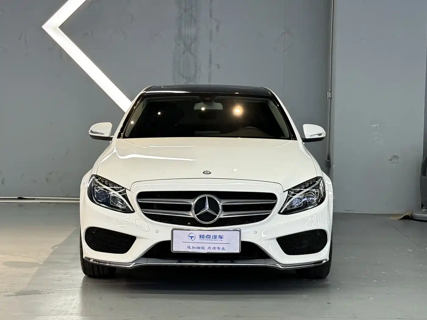 Mercedes-Benz C-Class 2015 Facelift C 180 L Sport фото 2