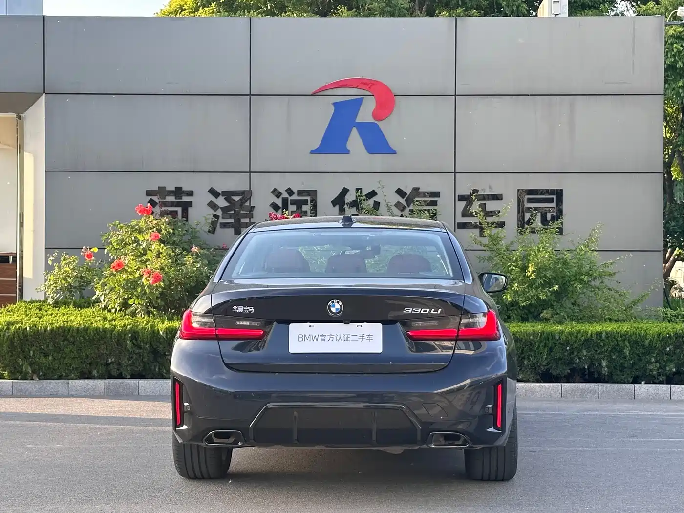 BMW 3 Series 2025 330Li M Sport Night Edition фото 12