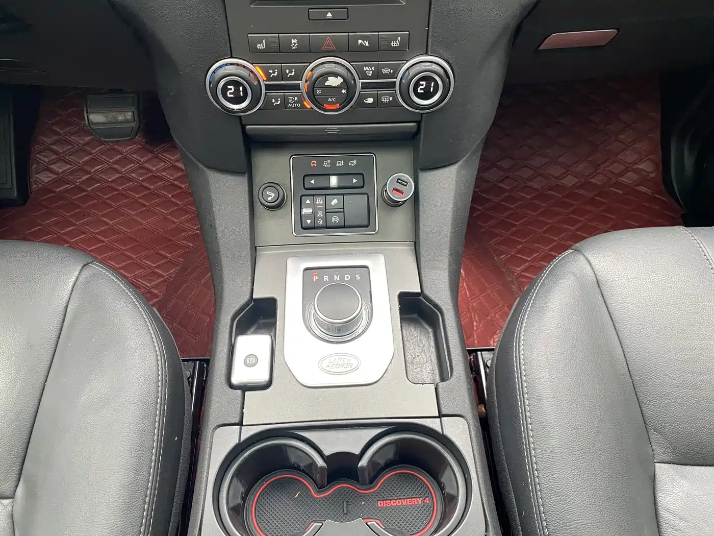 Land Rover Discovery 2016 3.0 SC Gloss Black Collector's Edition HSE фото 15