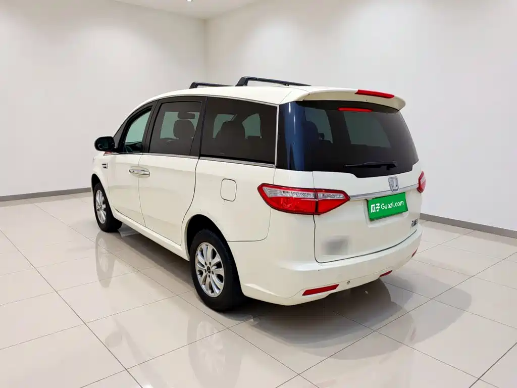 Luxgen Luxgen7 MPV 2017 2016 2.0T Comfort