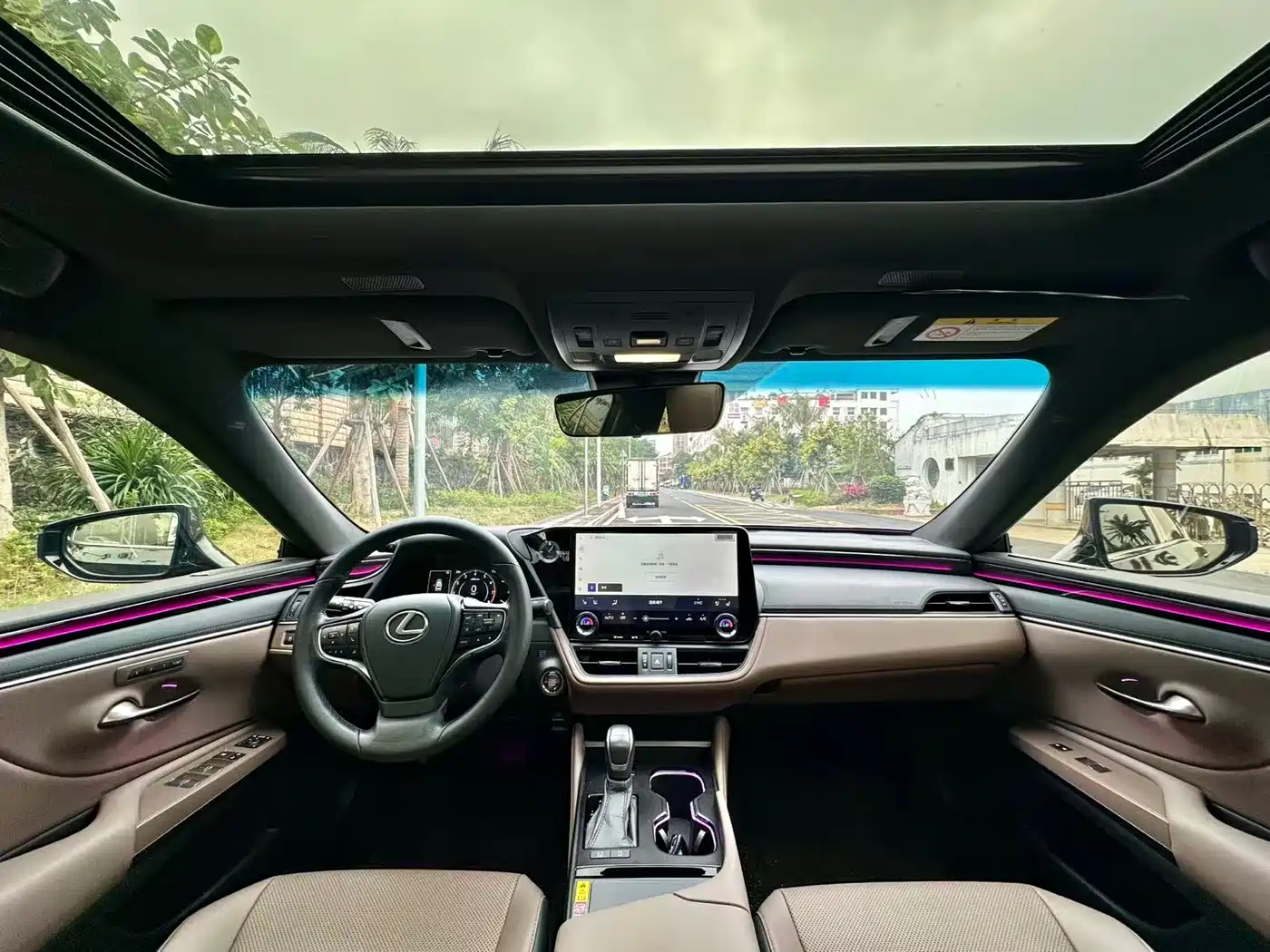 Lexus ES 2025 200 Ultimate Edition фото 5