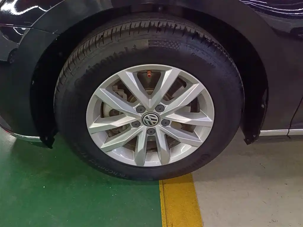 Volkswagen Magotan 2019 280TSI DSG Comfort China VI фото 24