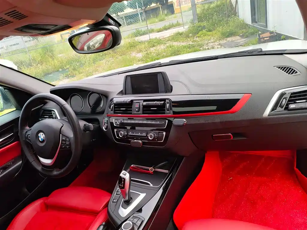 BMW 2 Series (Import) 2018 220i Sport Design Package фото 4