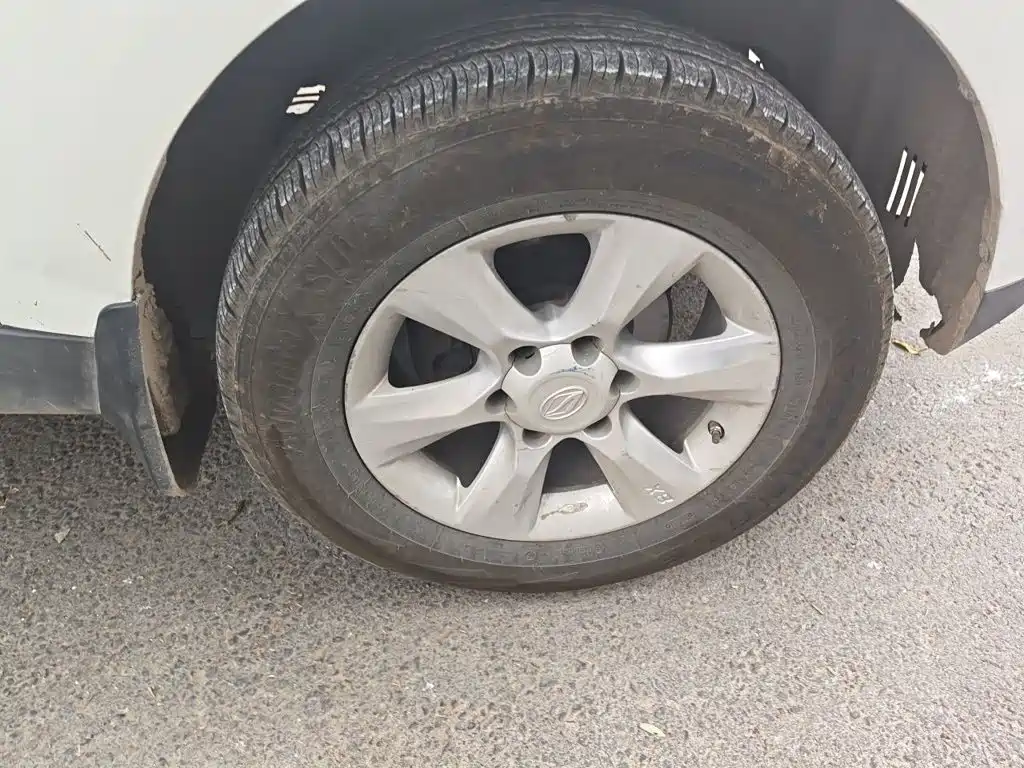 Landwind X8 2015 2015 Explorer Edition 2.0T Diesel 4X2 Luxury
