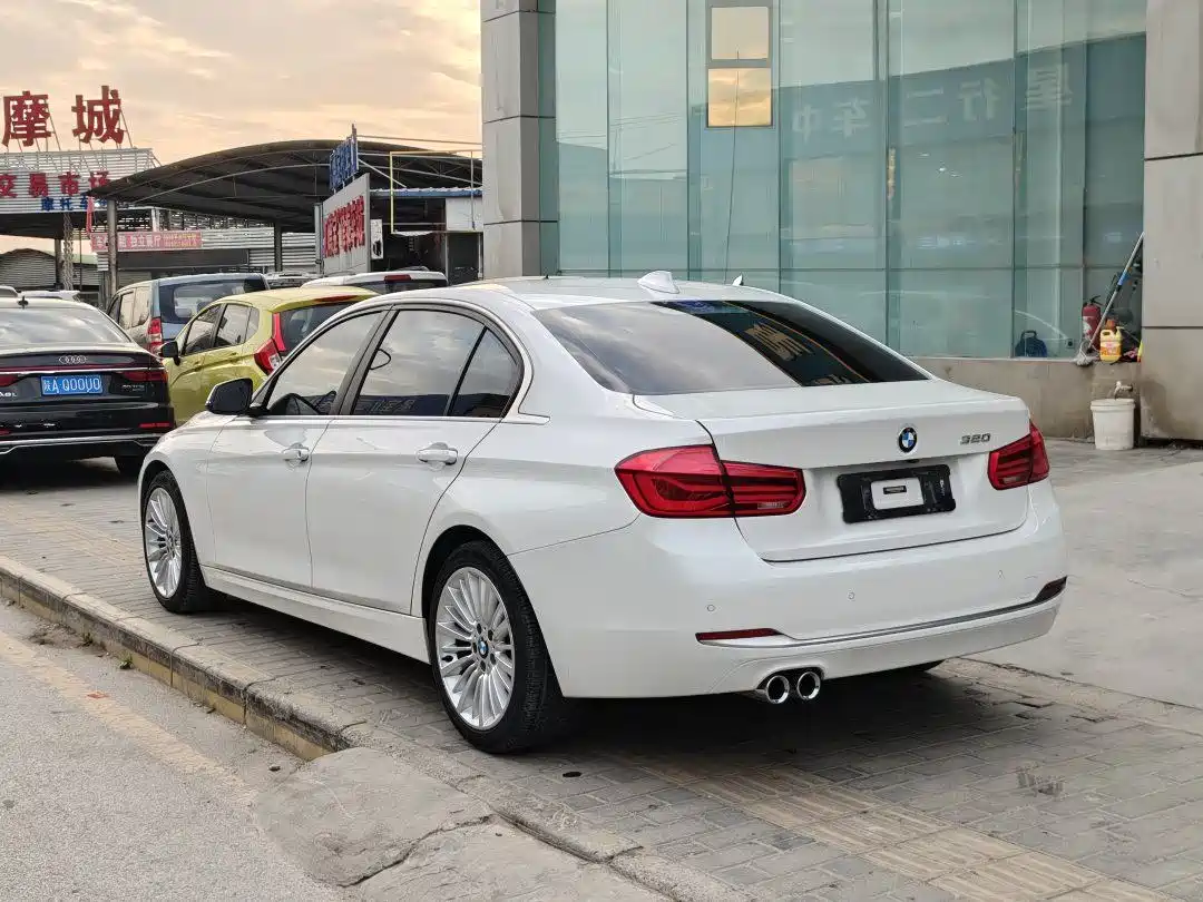BMW 3 Series 2018 320Li Fashion Style фото 15