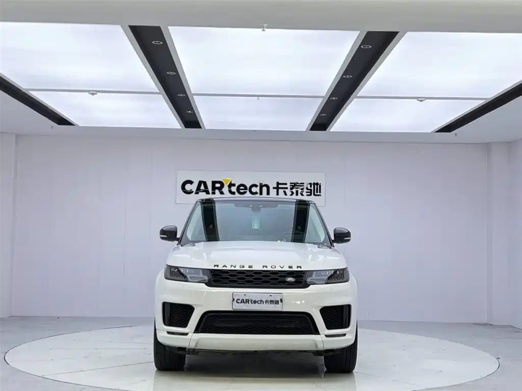 Land Rover Range Rover Sport 2022 3.0 L6 Gloss Black Edition фото 8