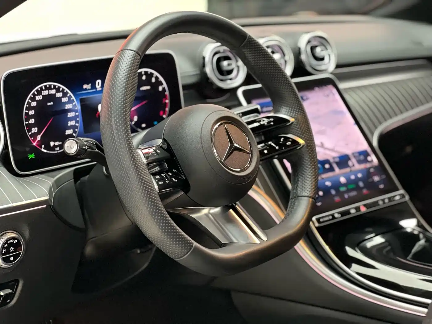Mercedes-Benz C-Class 2023 C 260 L Sport фото 7