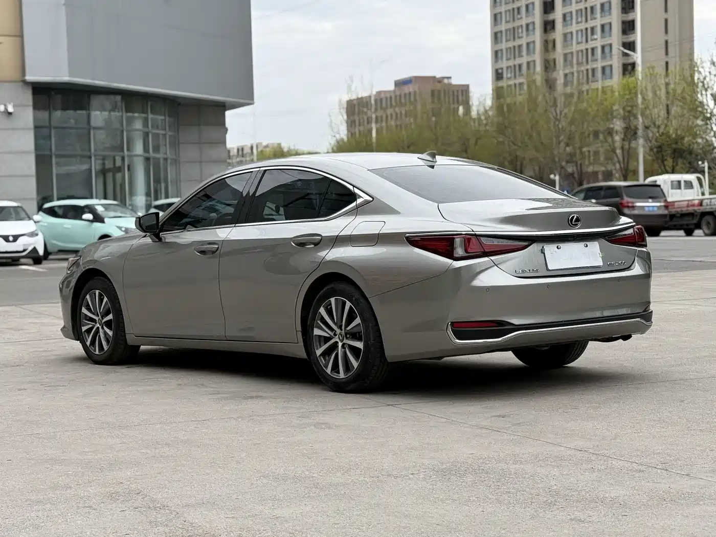 Lexus ES 2020 200 Excellence фото 9