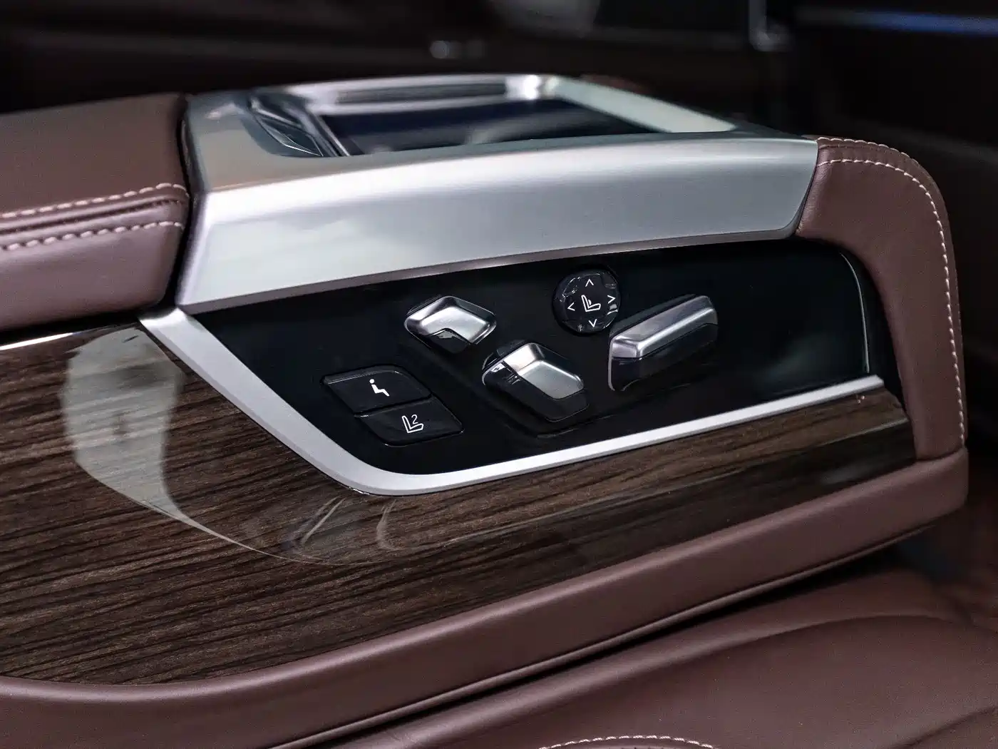 BMW 7 Series 2021 Model 730Li Luxury Package фото 23