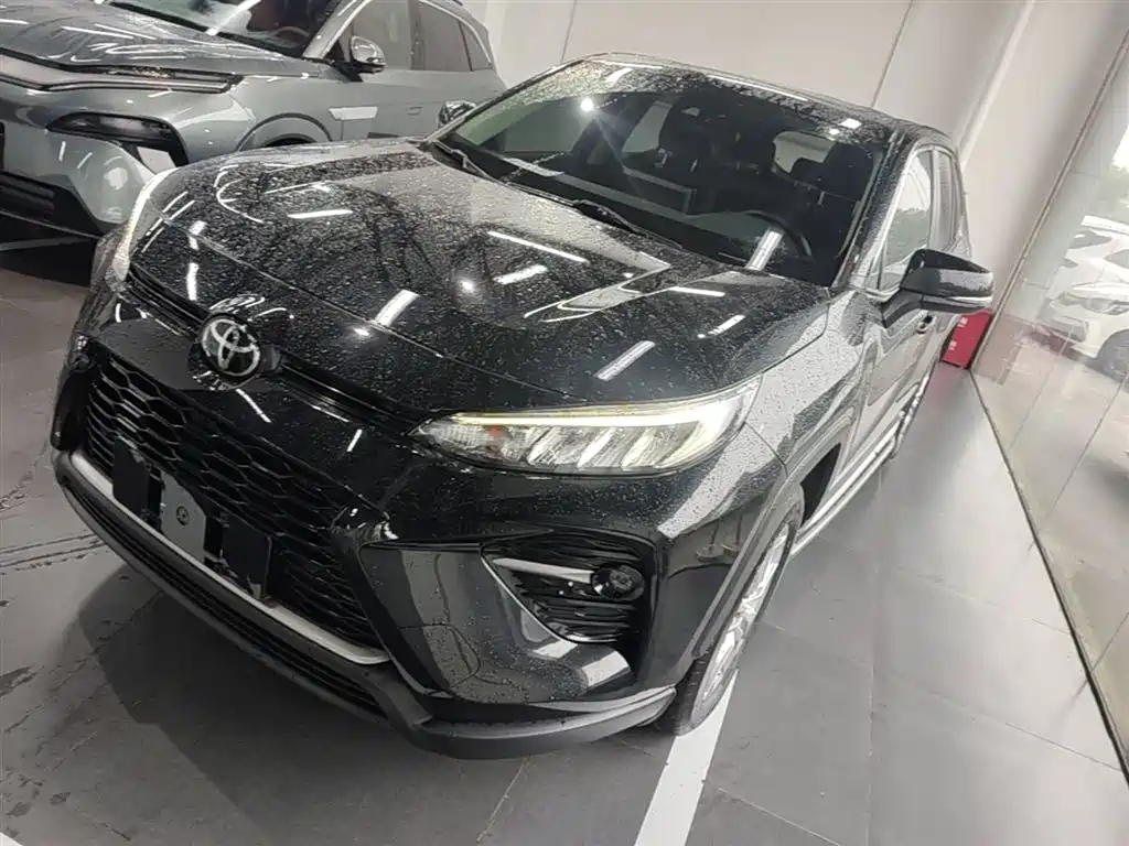 Toyota Wildlander 2020 2.0L CVT AWD Luxury Edition фото 2