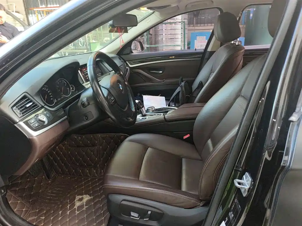 BMW 5 Series 2017 525Li Luxury Design Package фото 11