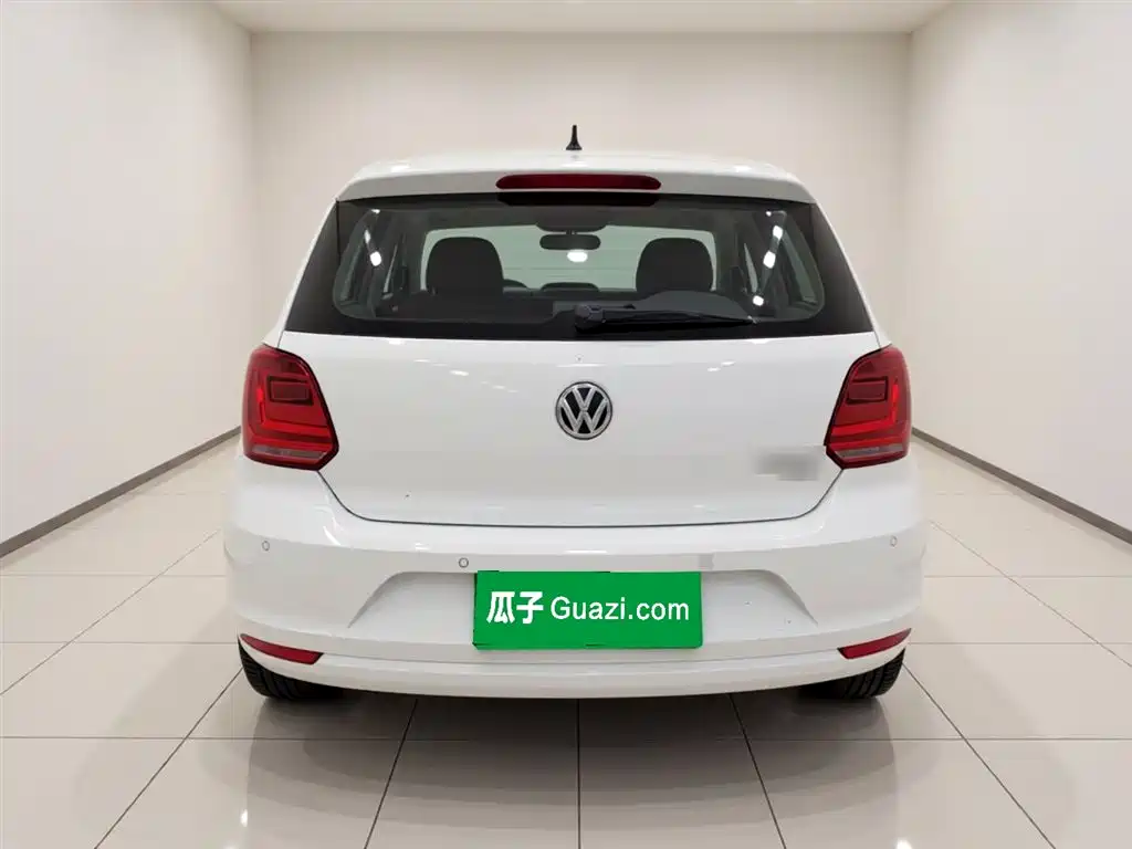Volkswagen Polo 2016 1.6L Automatic Comfort фото 3