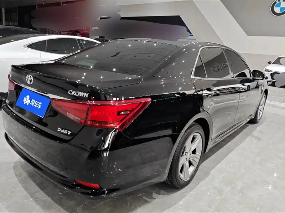Toyota Crown 2015 2.0T Fashion фото 3