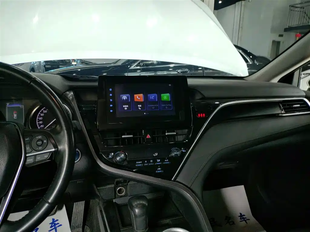 Toyota Camry 2023 Hybrid 2.5HGVP Leading Edition фото 13