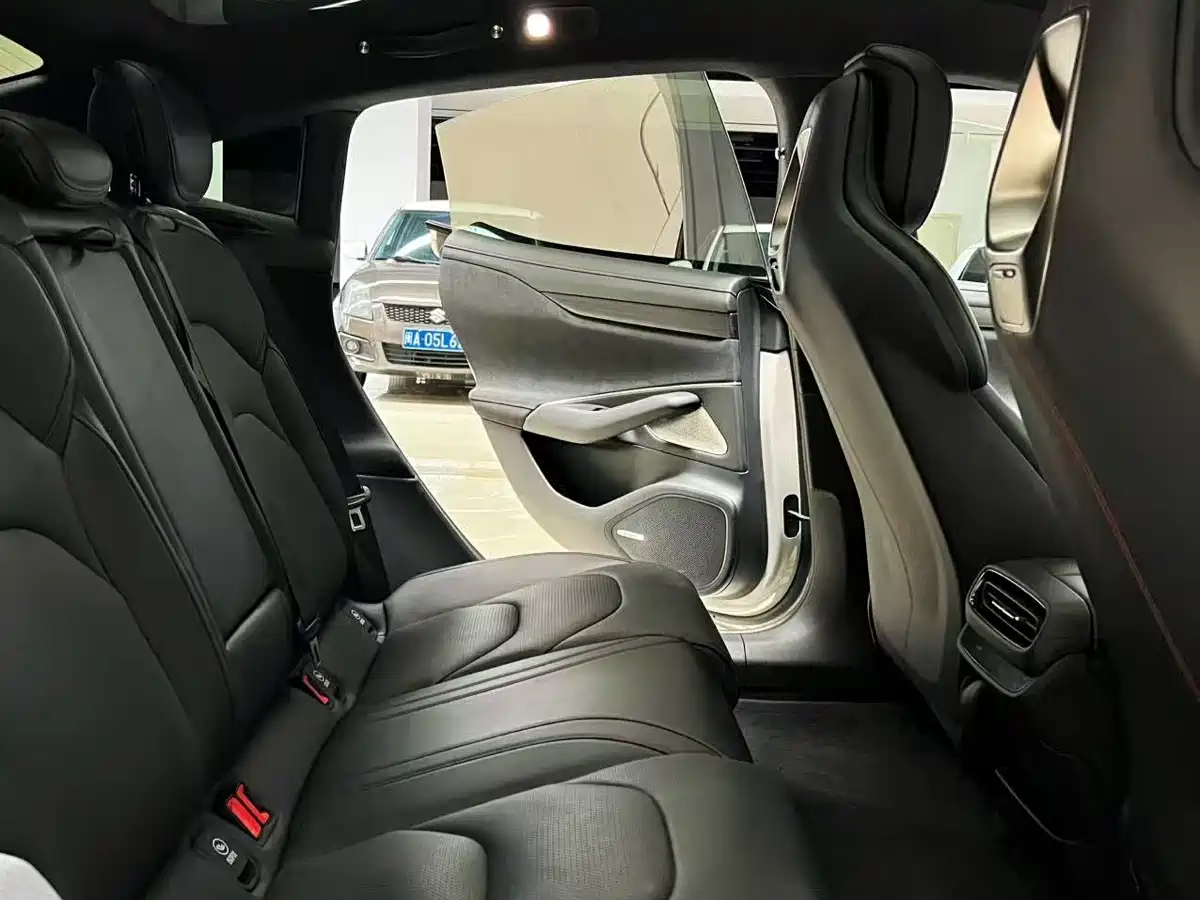 Xiaomi Auto Xiaomi SU7 2024 RWD Long Range Intelligent Driving Edition фото 4