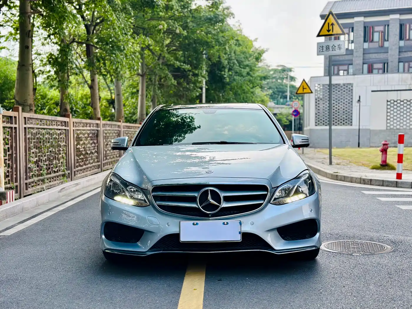Mercedes-Benz E-Class 2015 Facelift E 260 L Sport фото 2