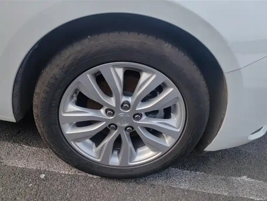 Buick Excelle 2021 Exemplar 1.5L Auto Elite фото 6