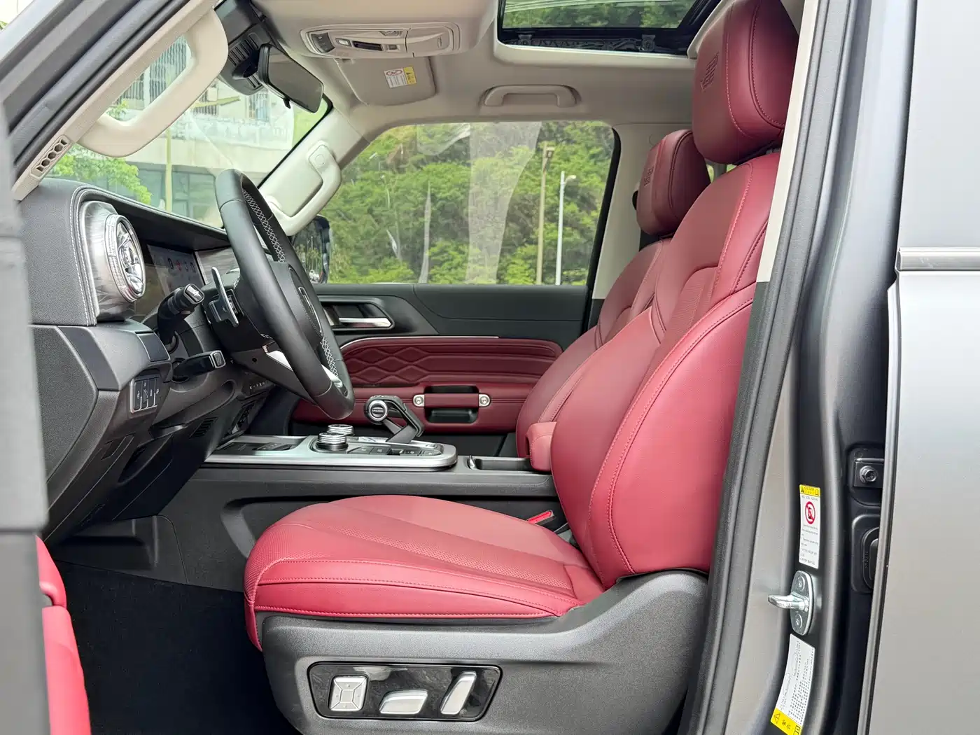 Tank 300 2024 Model 330 3.0T V6 фото 10