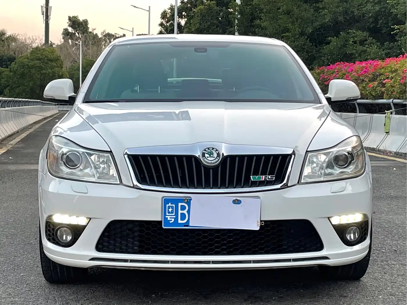 Škoda Octavia 2010 2.0TSI RS фото 2
