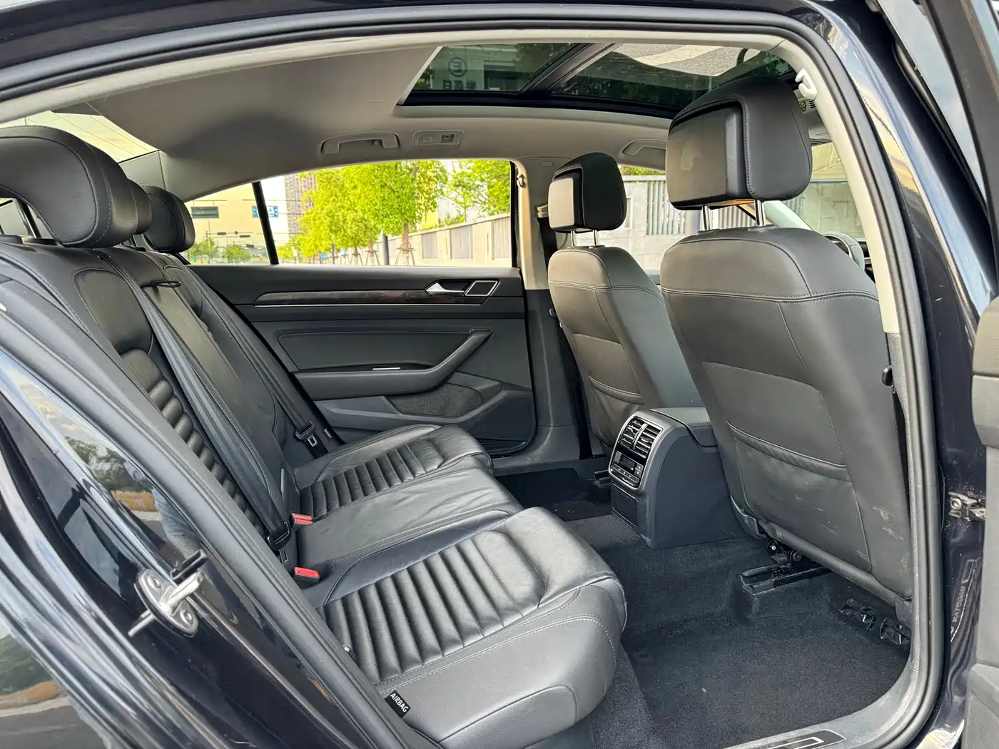 Volkswagen Magotan 2019 330TSI DSG Luxury Class China VI фото 13