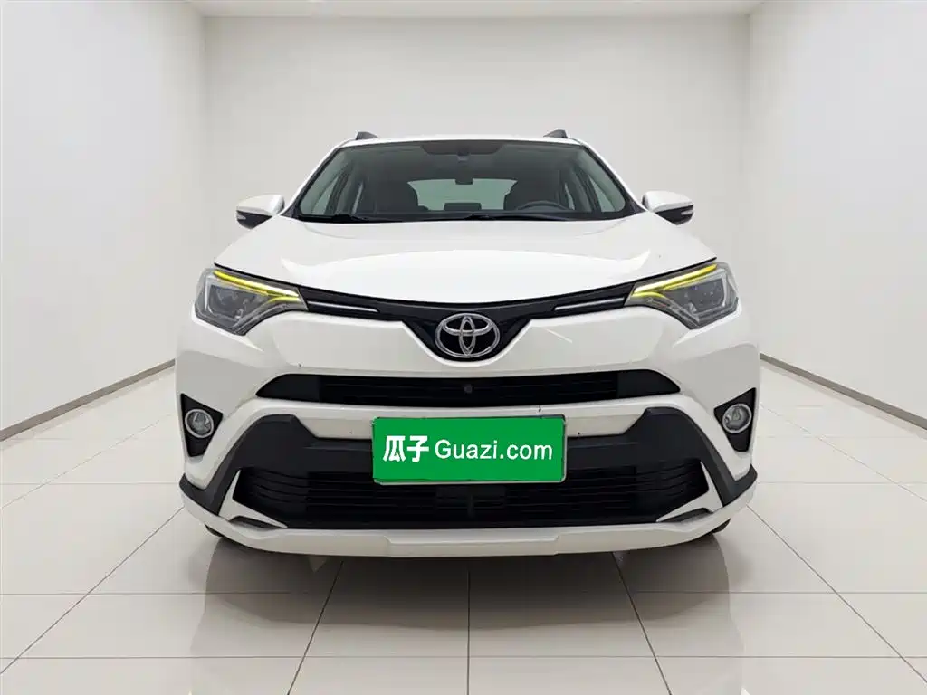 Toyota RAV4 Rongfang 2016 2.0L CVT 2WD Smart (China V) фото 2