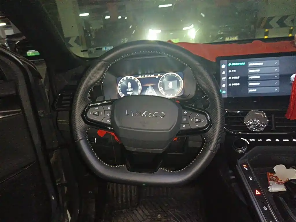Lynk & Co 06 2023 Remix 1.5T Power Halo фото 6