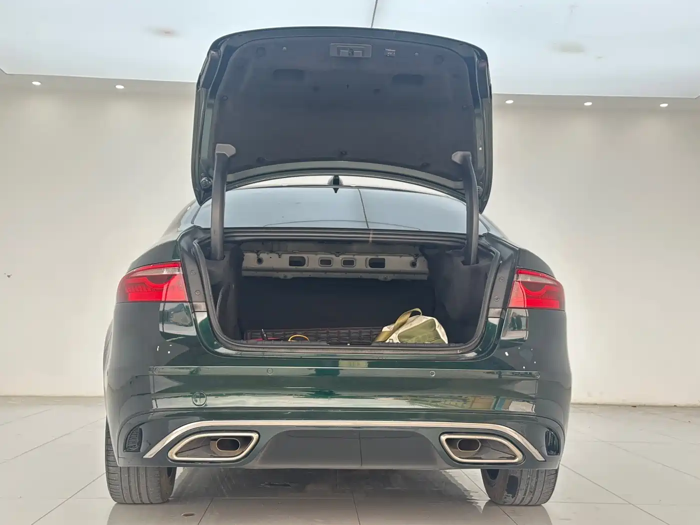 Jaguar XFL 2022 XFL 2.0T P200 2WD Elite Luxury фото 18