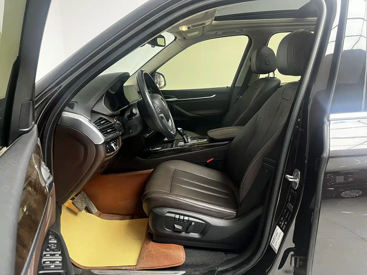 BMW X5 (Import) 2018 xDrive28i фото 13
