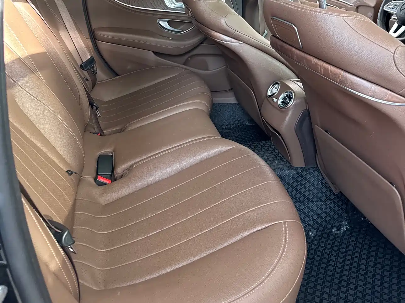 Mercedes-Benz E-Class 2019 Facelift E 300 L Luxury фото 12