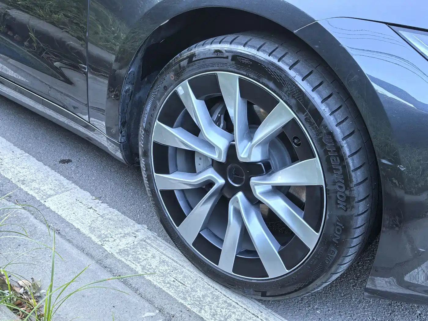 Фото 17 - Tesla Model 3