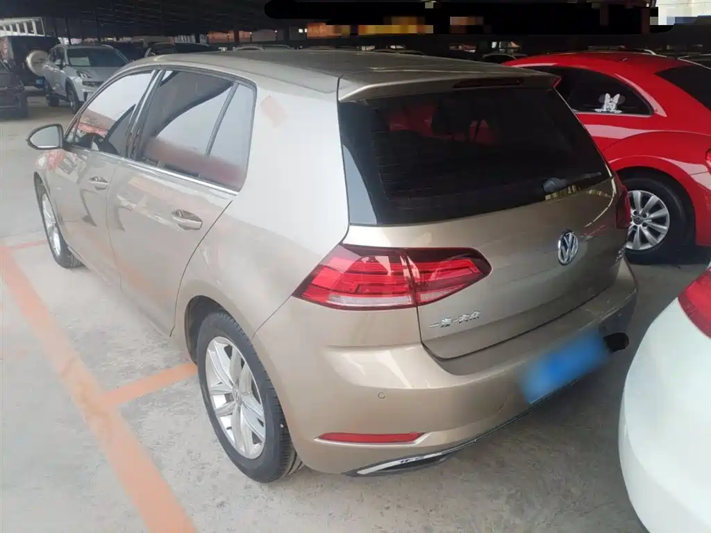 Volkswagen Golf 2018 230TSI Automatic Comfort фото 5