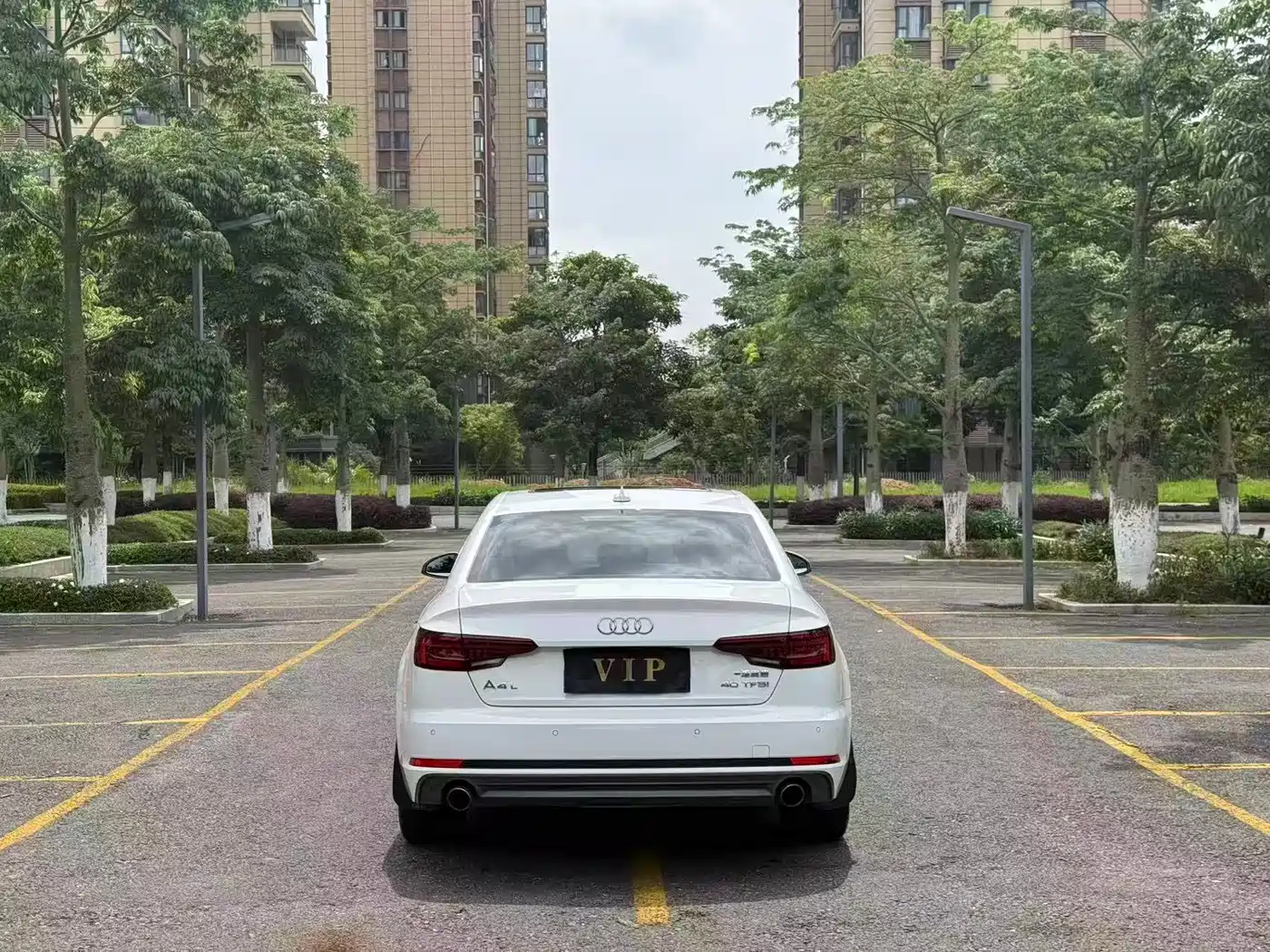 Audi A4L 2018 30th Anniversary 40 TFSI Fashion фото 5