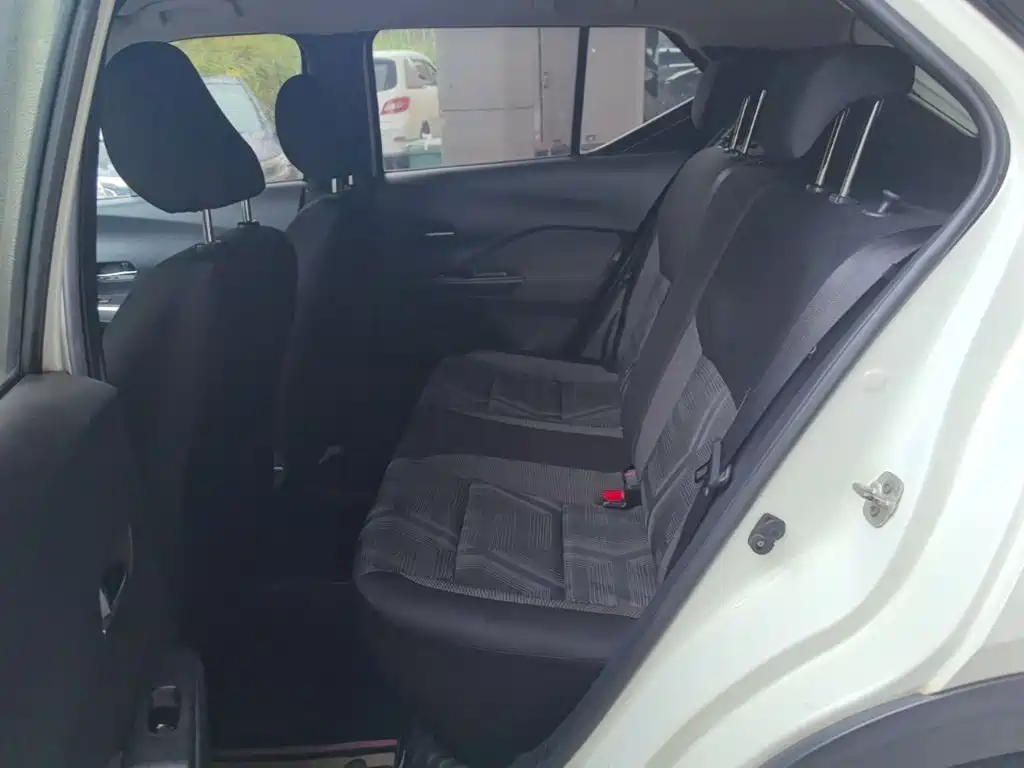 Nissan Kicks 2019 2019 1.5L CVT Cool Enjoy Edition
