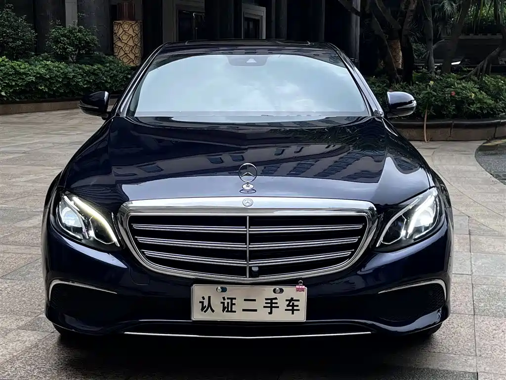 Mercedes-Benz E-Class 2016 E 300 L Fashion Type фото 2