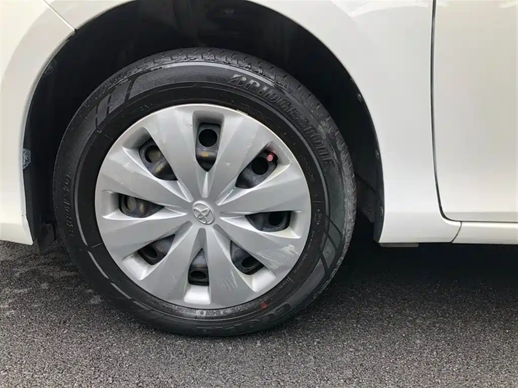 Toyota YARiS L Zhi Xuan 2019 1.5E CVT MeiDong Edition China VI фото 14