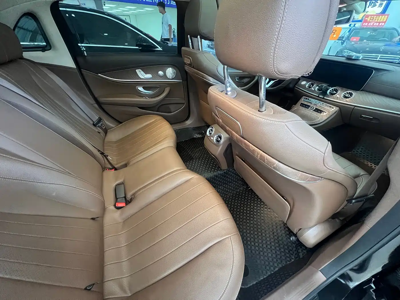 Mercedes-Benz E-Class 2019 Facelift E 300 L Luxury фото 8