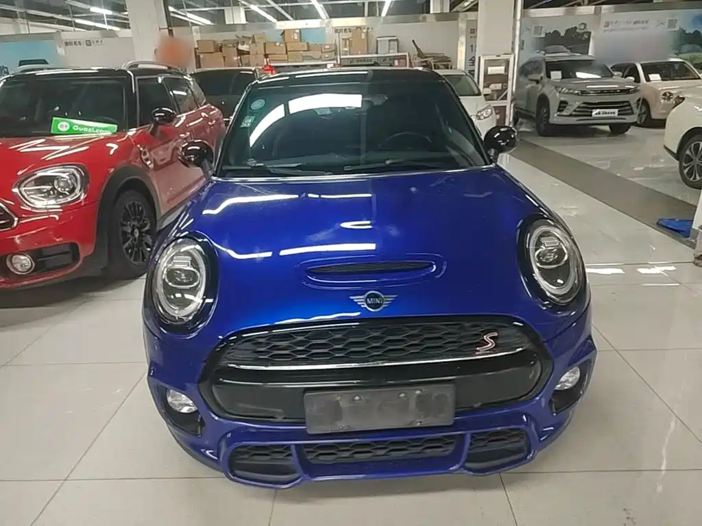 Фото 3 - MINI MINI